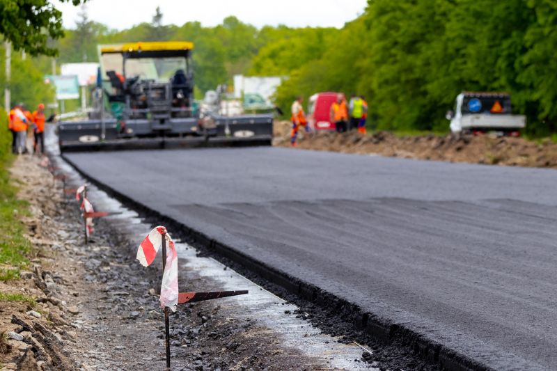 What To Expect During An Asphalt Blacktopping Project